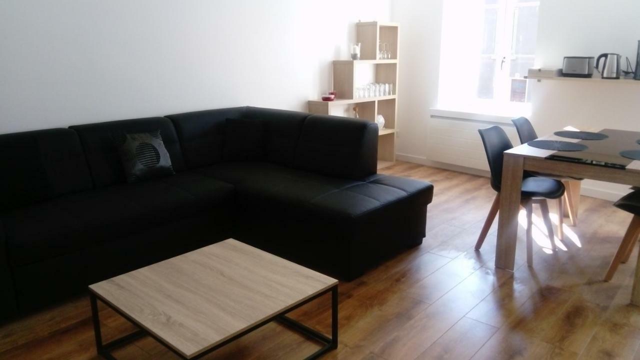 Gite Les 3 Tours 1E Etage Carcassone Exterior photo